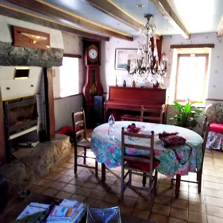 Maison de 3 chambres a Mesquer avec piscine privee jardin clos et WiFi a 1 km de la plage *